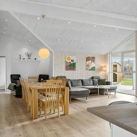 Beautiful Home In Tarm With Sauna Exterior foto